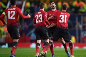 Kaiyun Sports-包含里程碑夜！阿贾克斯再遭质疑；意甲赛后刷纪录；球迷炸锅；控场能力受关注的词条