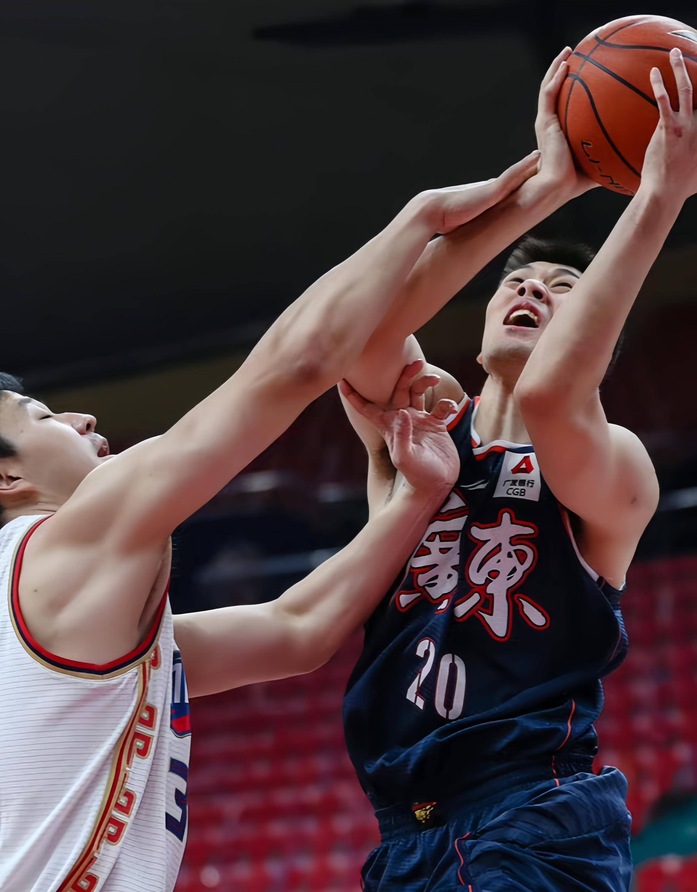 包含今晚全明星赛焦点战，浙江稠州扳平良机，悬念犹存，控场能力受关注的词条